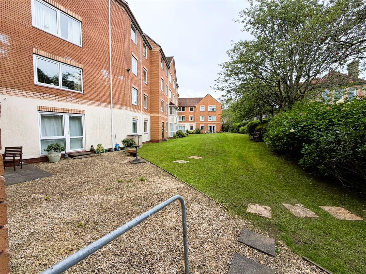 St. Helens Road, Swansea, SA1 4DH